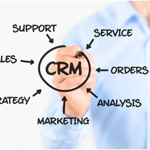 How to Choose the Right CRM Software for Your Startup - Image 1
